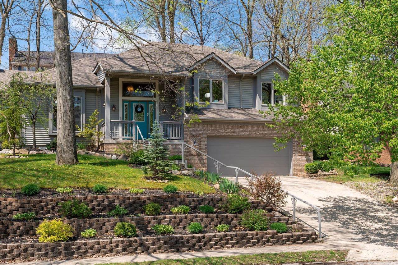 822 Lazy Lane - Photo 1