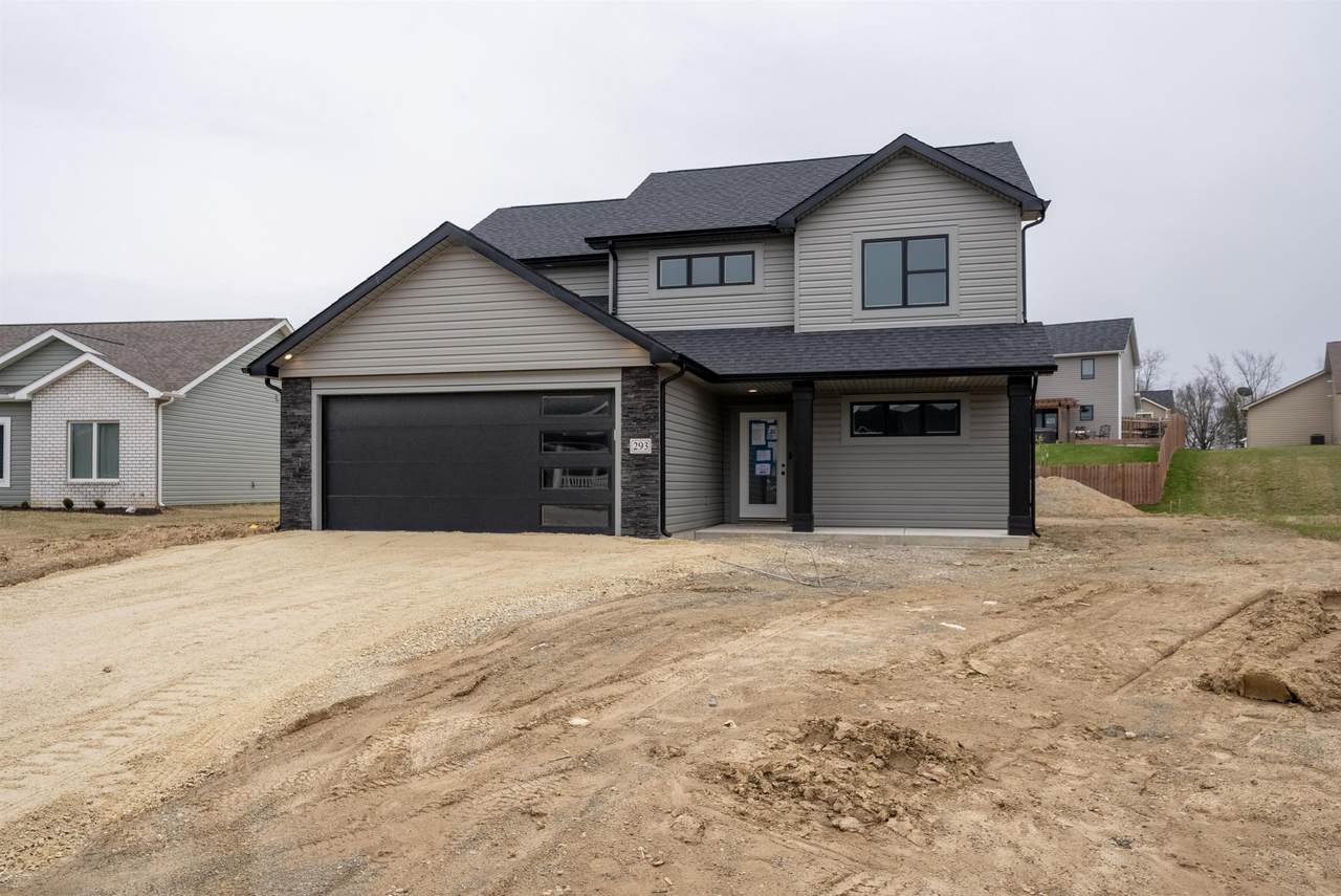 293 Longfellow Boulevard - Photo 1