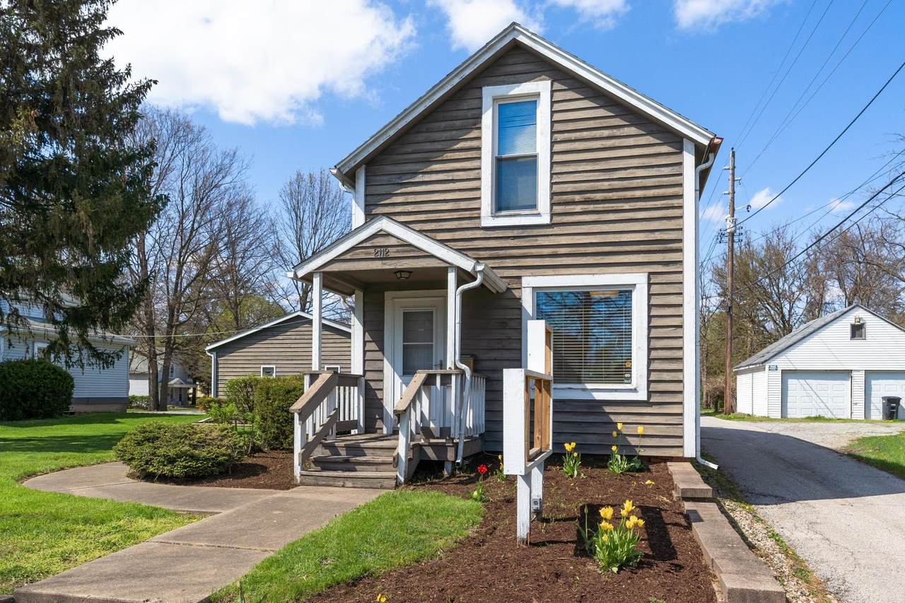 2112 South Street - Photo 1
