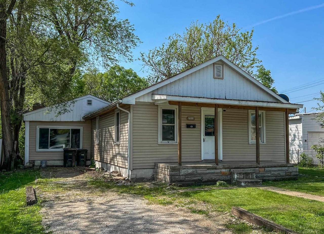 2509 Elk Street - Photo 1