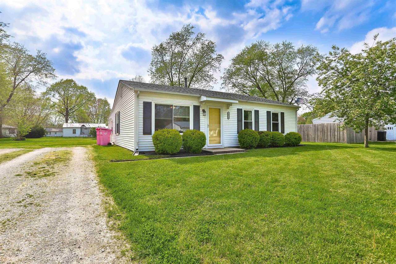 1814 Crescent Dr. - Photo 1