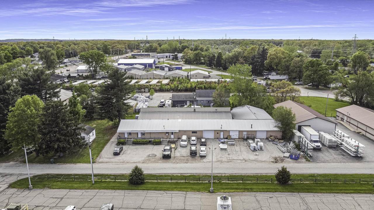 55851 East Avenue - Photo 1