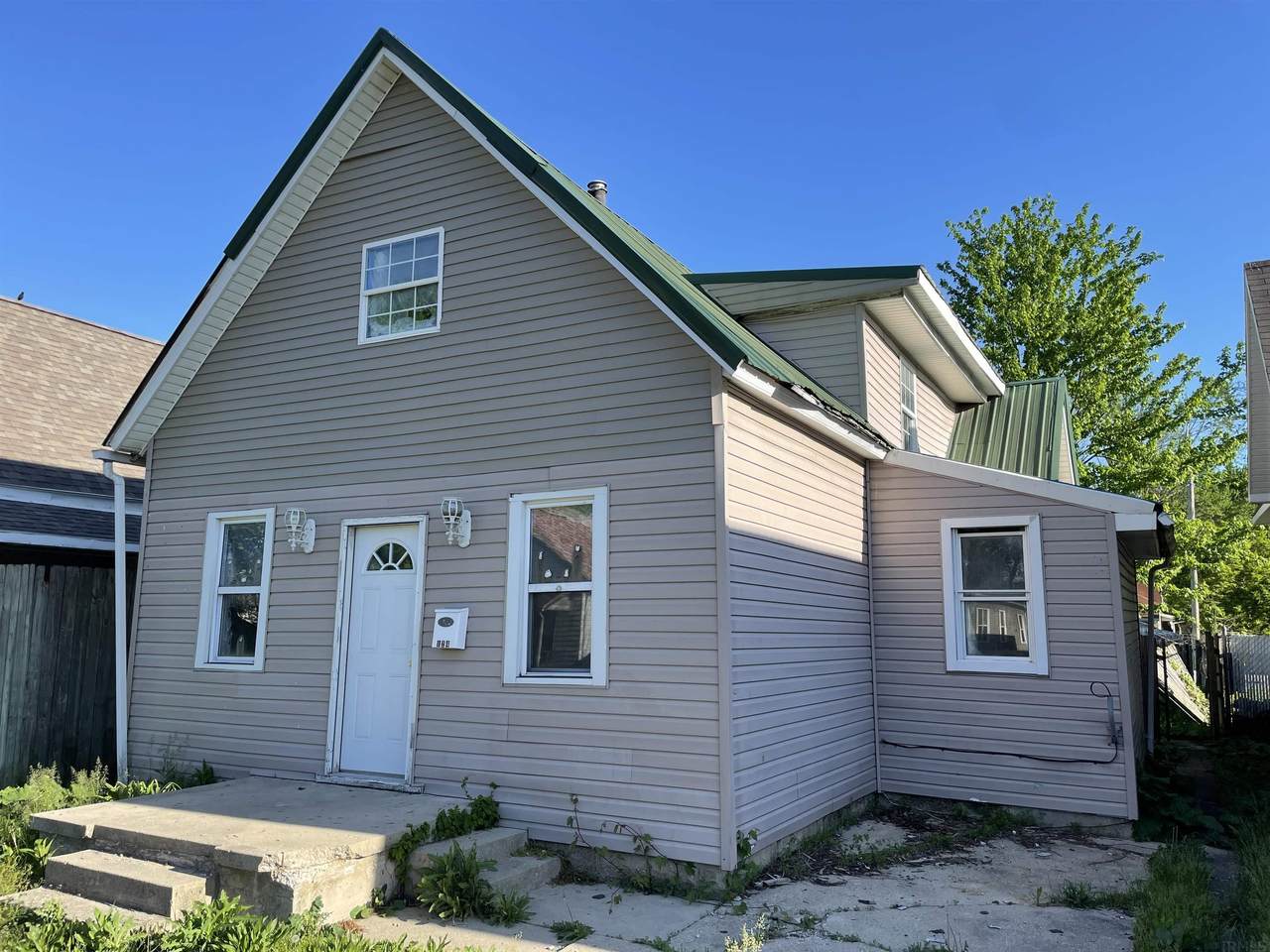 124 South B Street - Photo 1