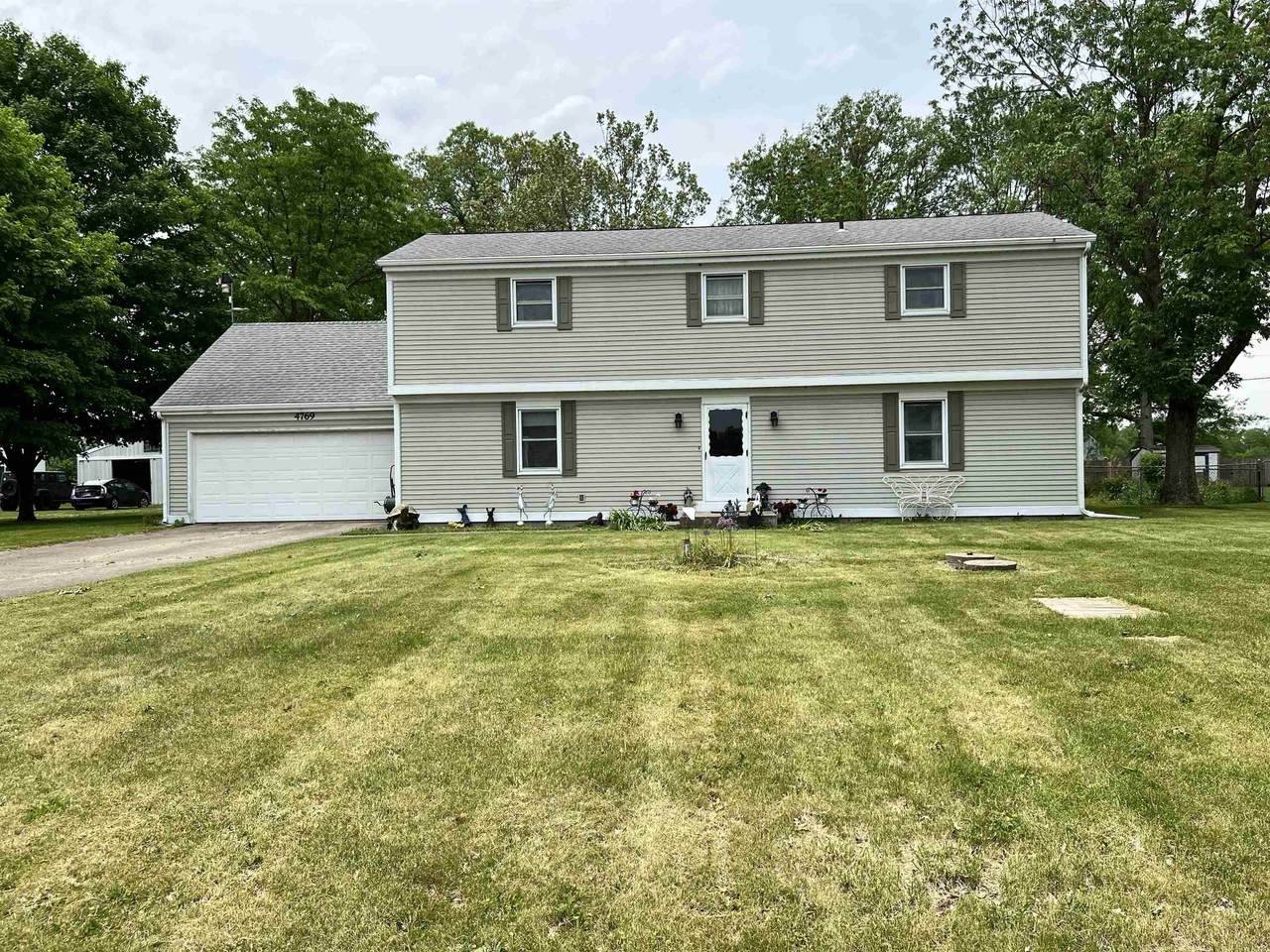 4769 Brooke Drive - Photo 1