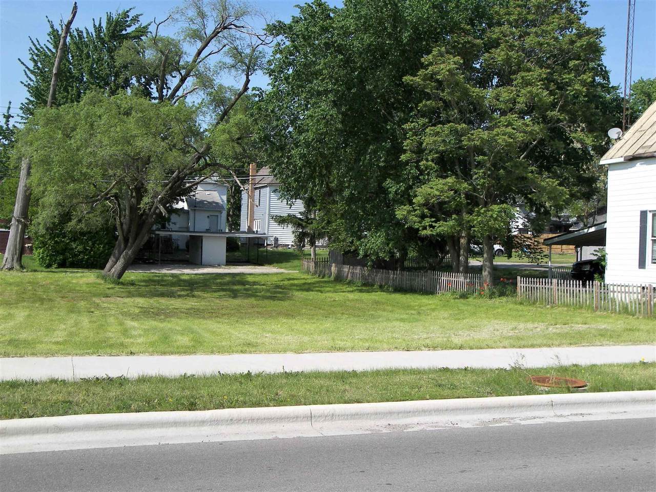 607 Market Street - Photo 1