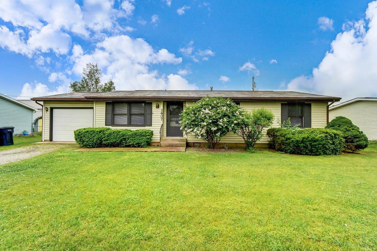 1607 Dot Street - Photo 1
