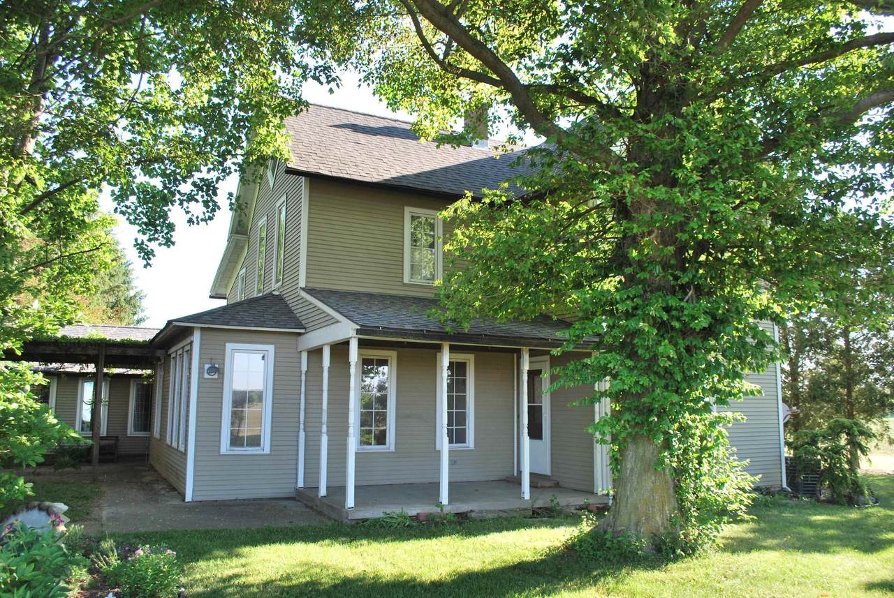 3086 100 N Road - Photo 1