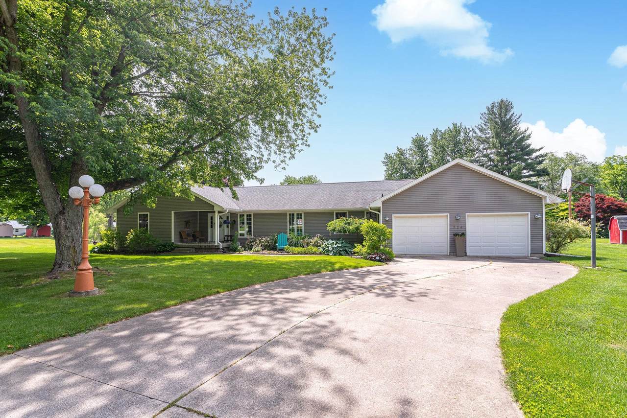 724 48TH Street - Photo 1