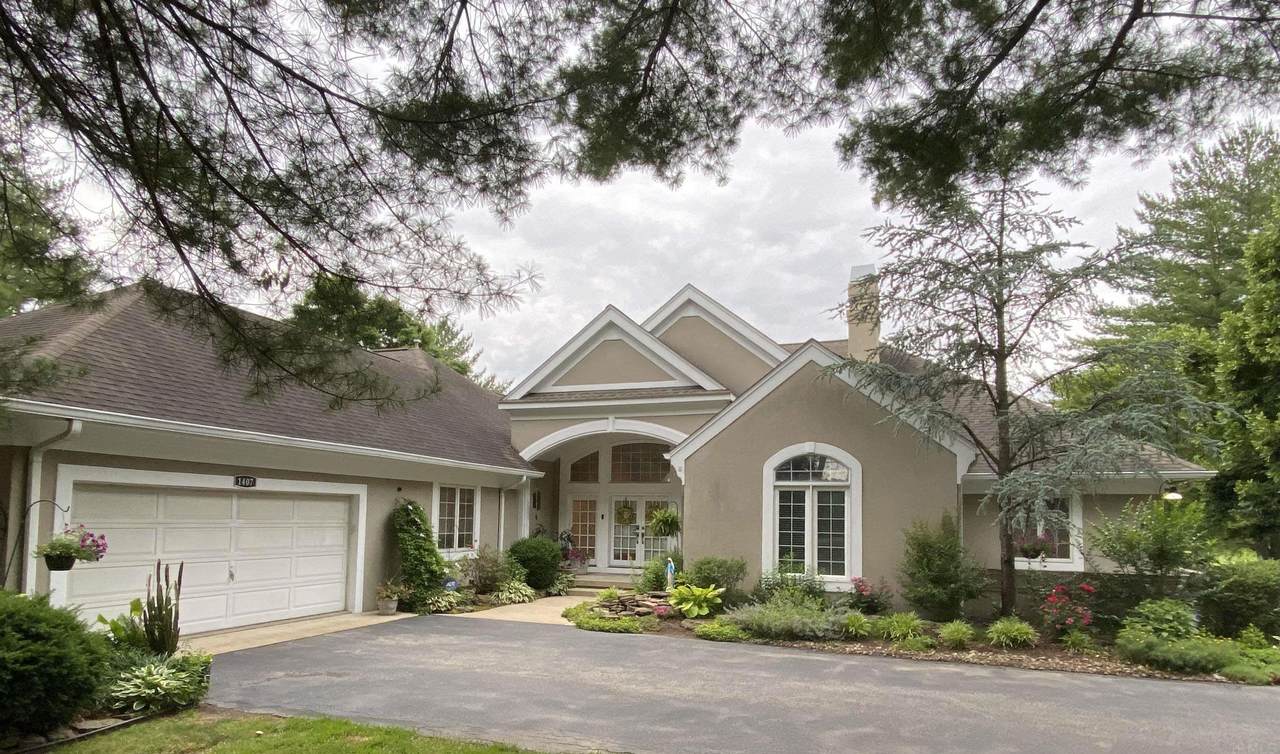 1407 Forest Hills Drive - Photo 1