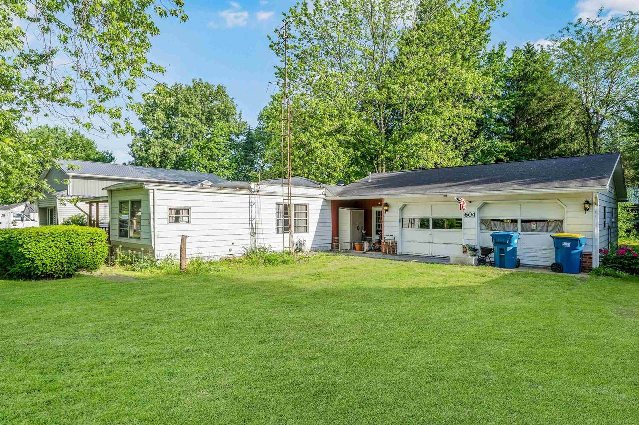 604 Spring Street - Photo 1