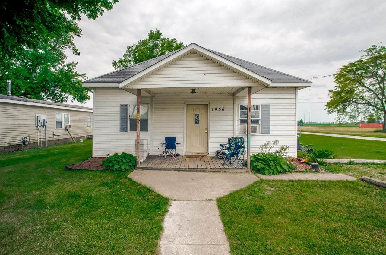 1458 Hawthorne Avenue - Photo 1