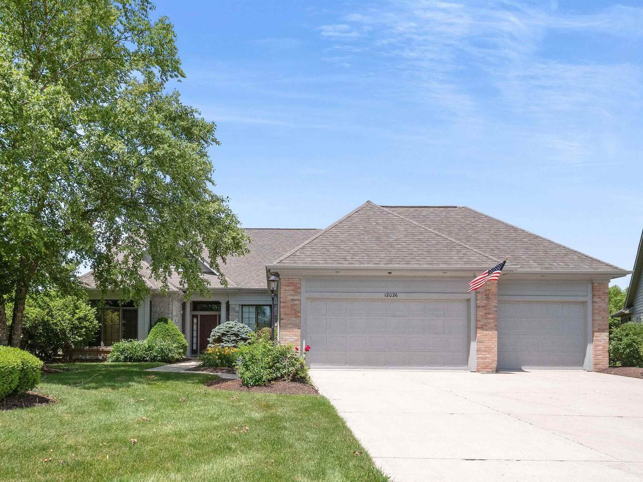 12026 Sycamore Lakes Court - Photo 1