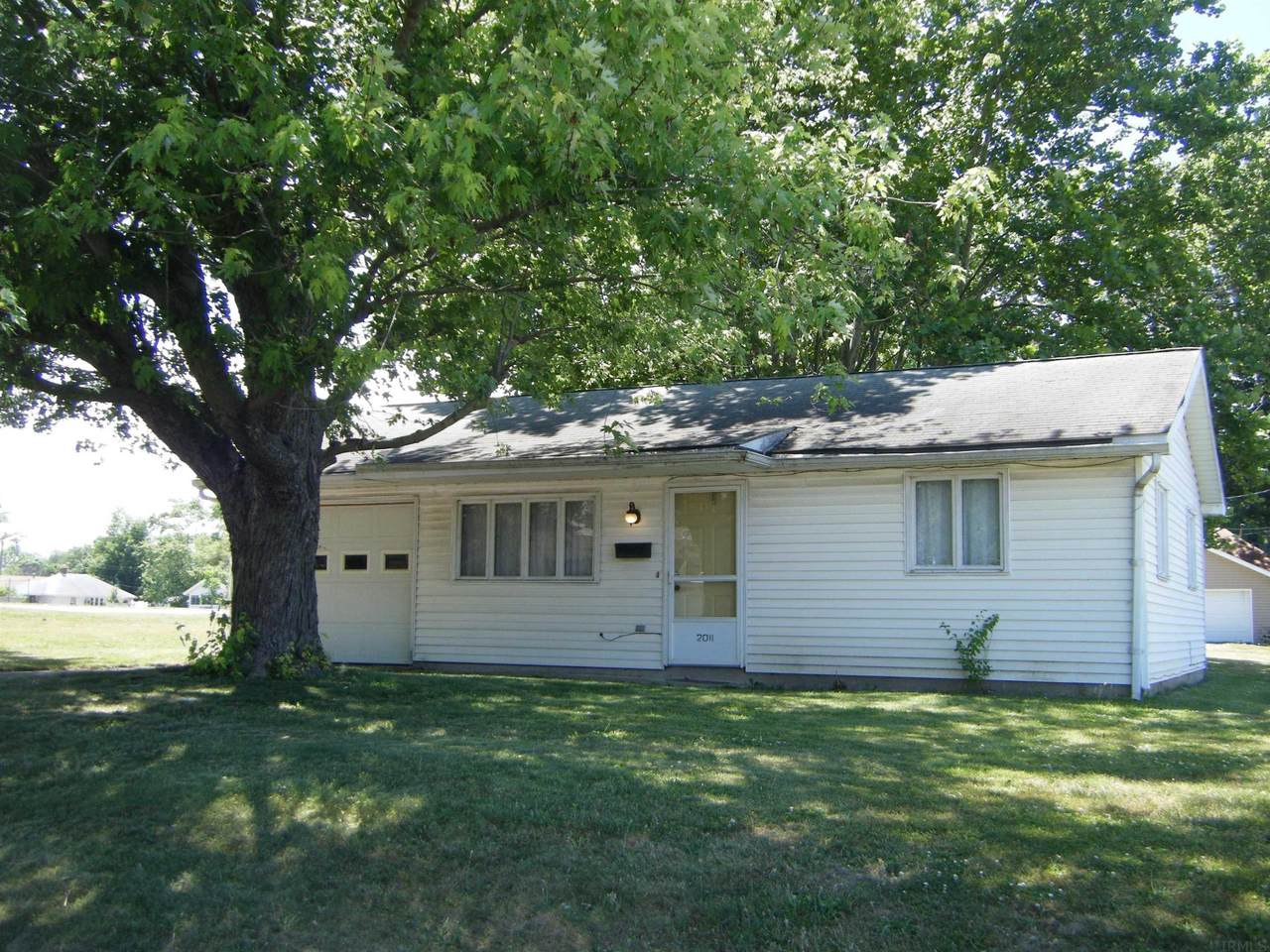 2011 Jay Street - Photo 1