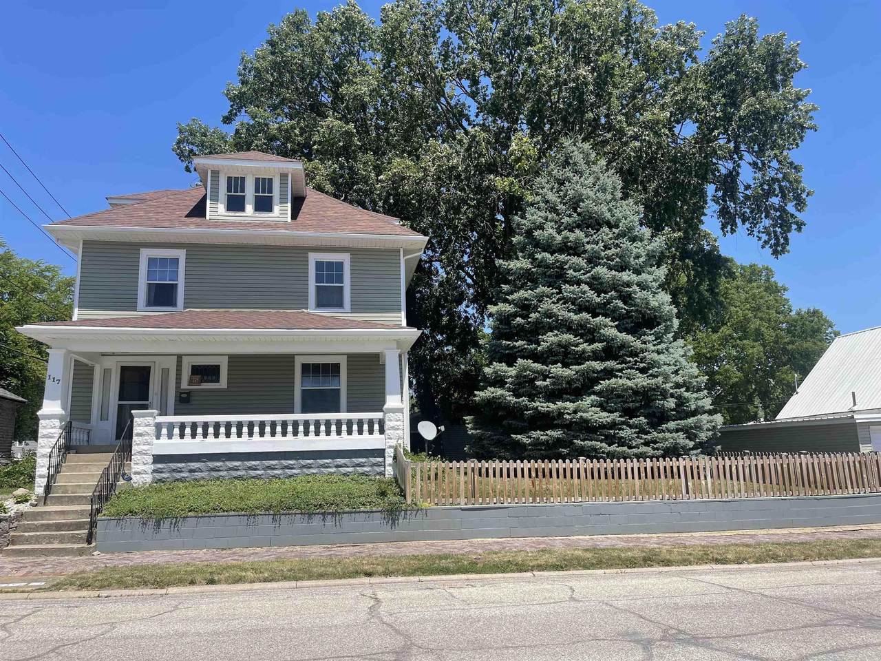 117 Wabash Street - Photo 1