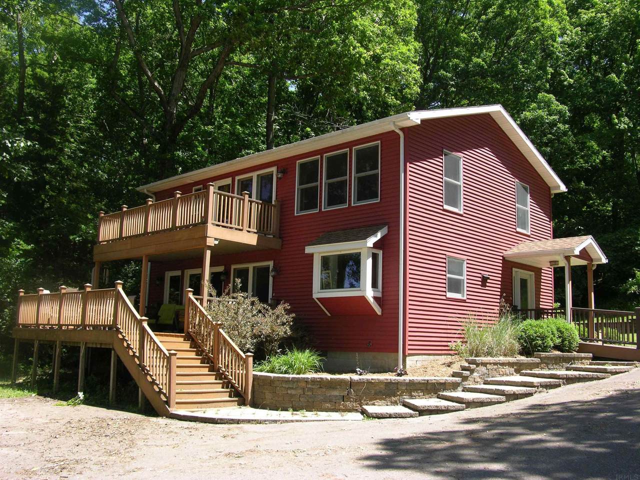 6101 Woodhaven Court - Photo 1