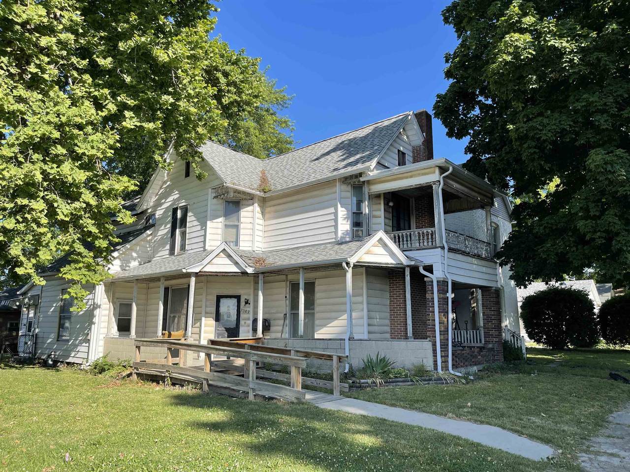 1207 3rd Street - Photo 1
