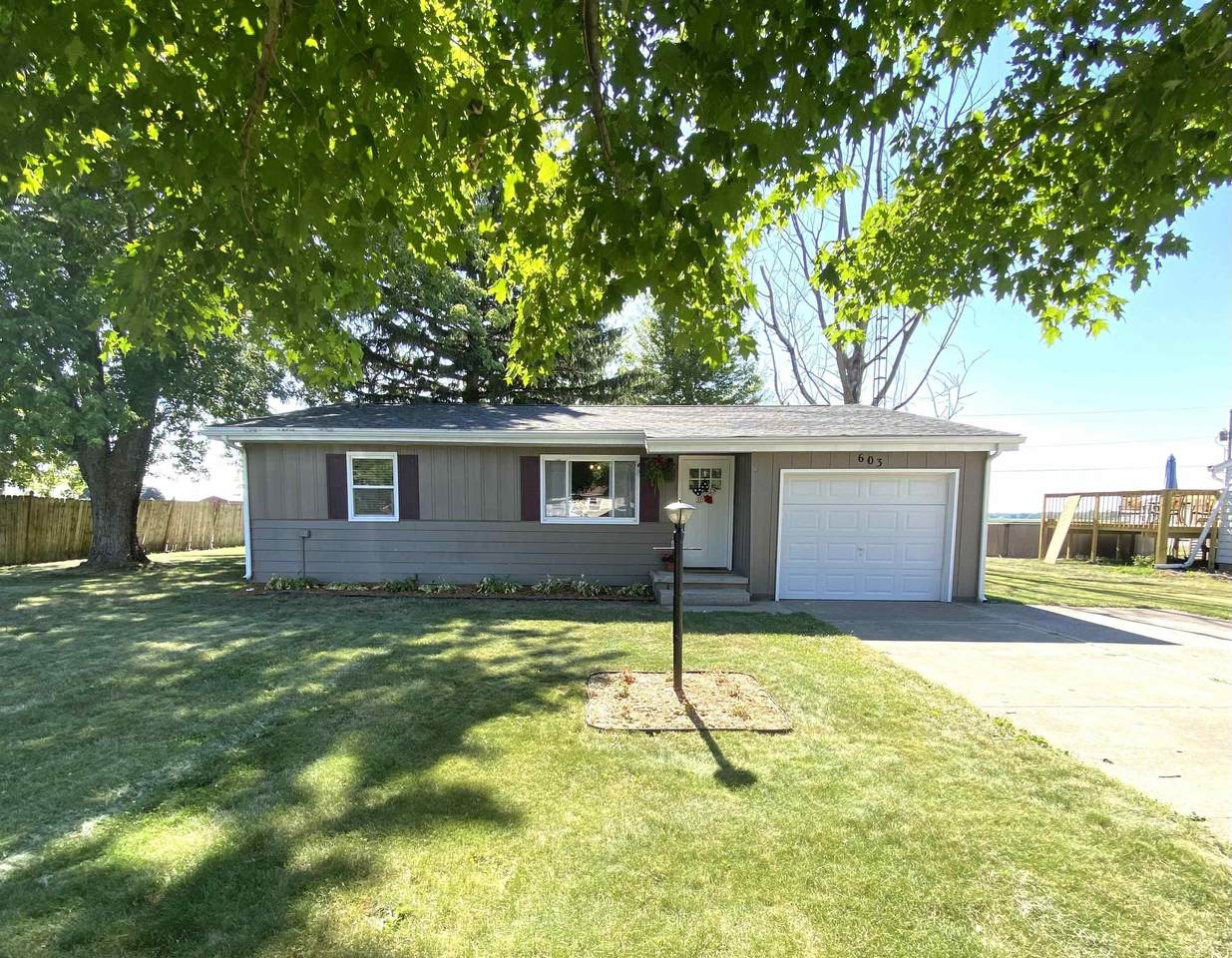 603 Carol Drive - Photo 1