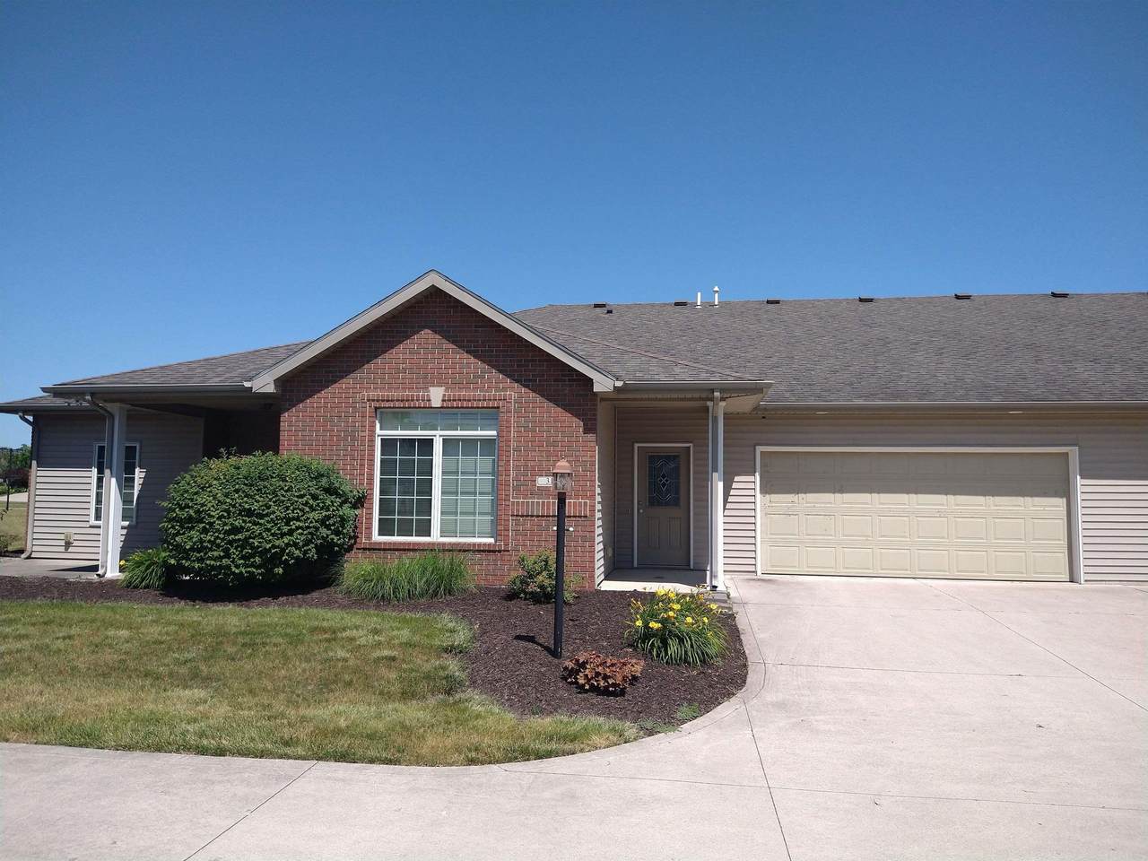 315 Victoria Station Way - Photo 1