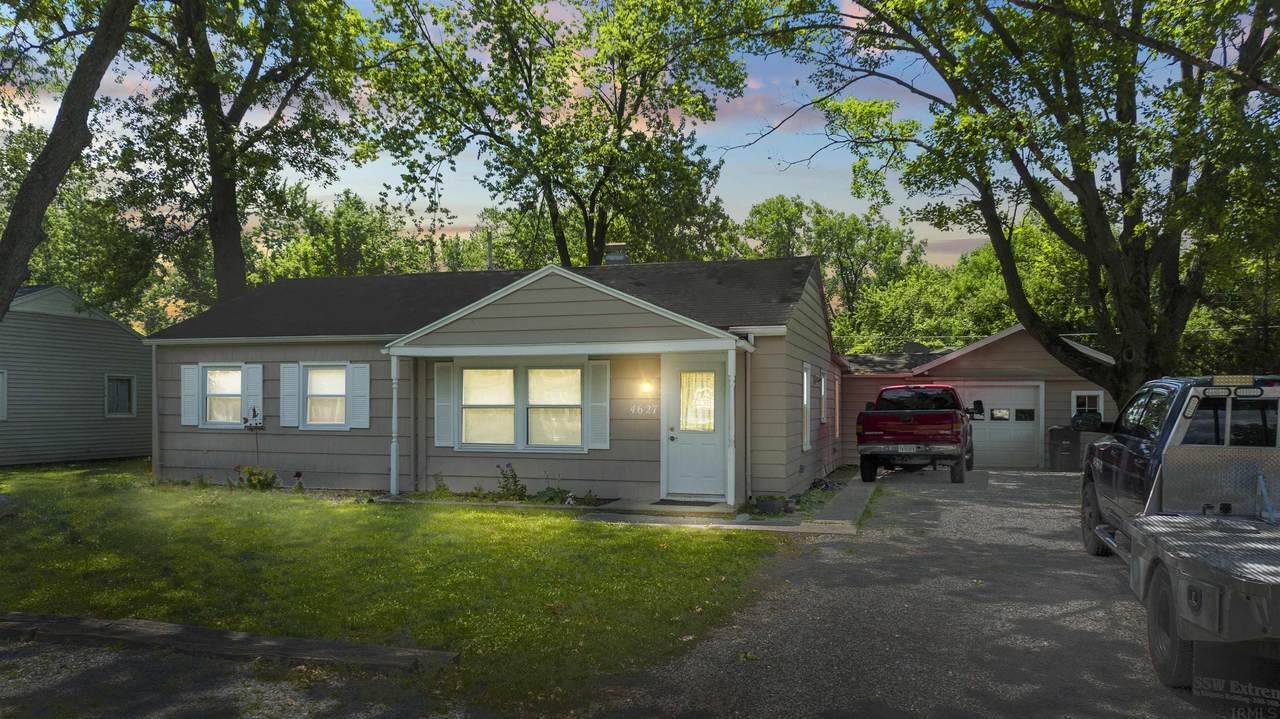 4627 Ridgelane Drive - Photo 1