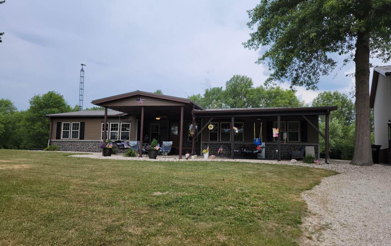 11394 Skeens Drive - Photo 1
