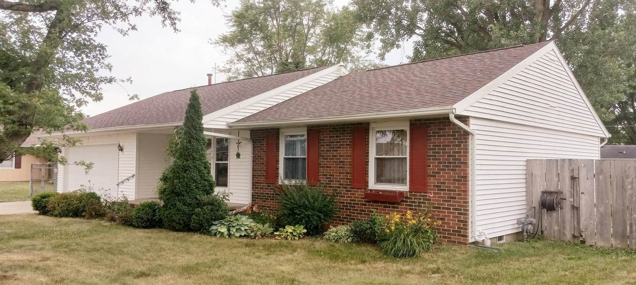 1118 Rosewood Drive - Photo 1