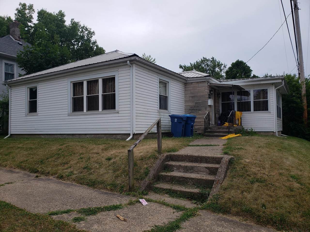 1015 Riverside Drive - Photo 1