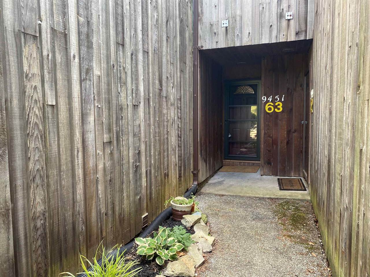 9451 Pointe Lasalles Drive - Photo 1