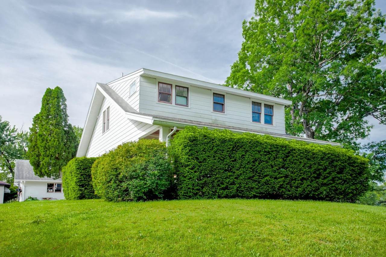 2710 Terry Court - Photo 1