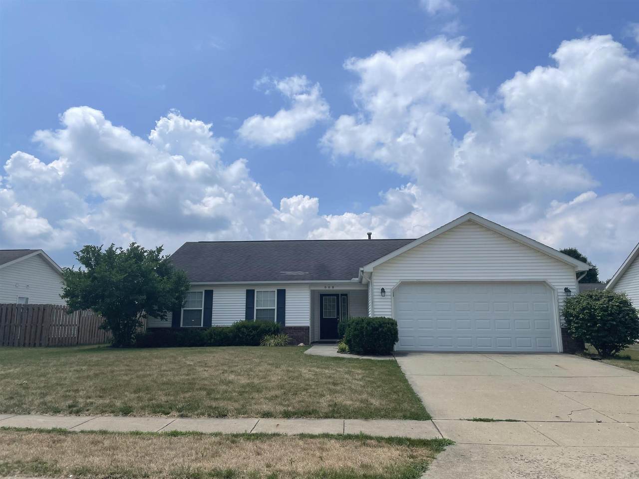668 Harrison Circle - Photo 1