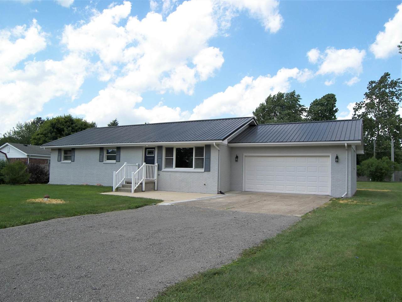 1370 Westgate Avenue - Photo 1