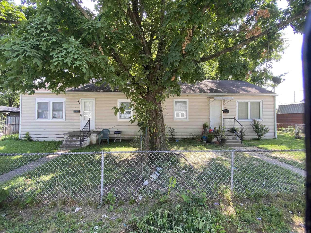 2411/2413 Joan Court - Photo 1