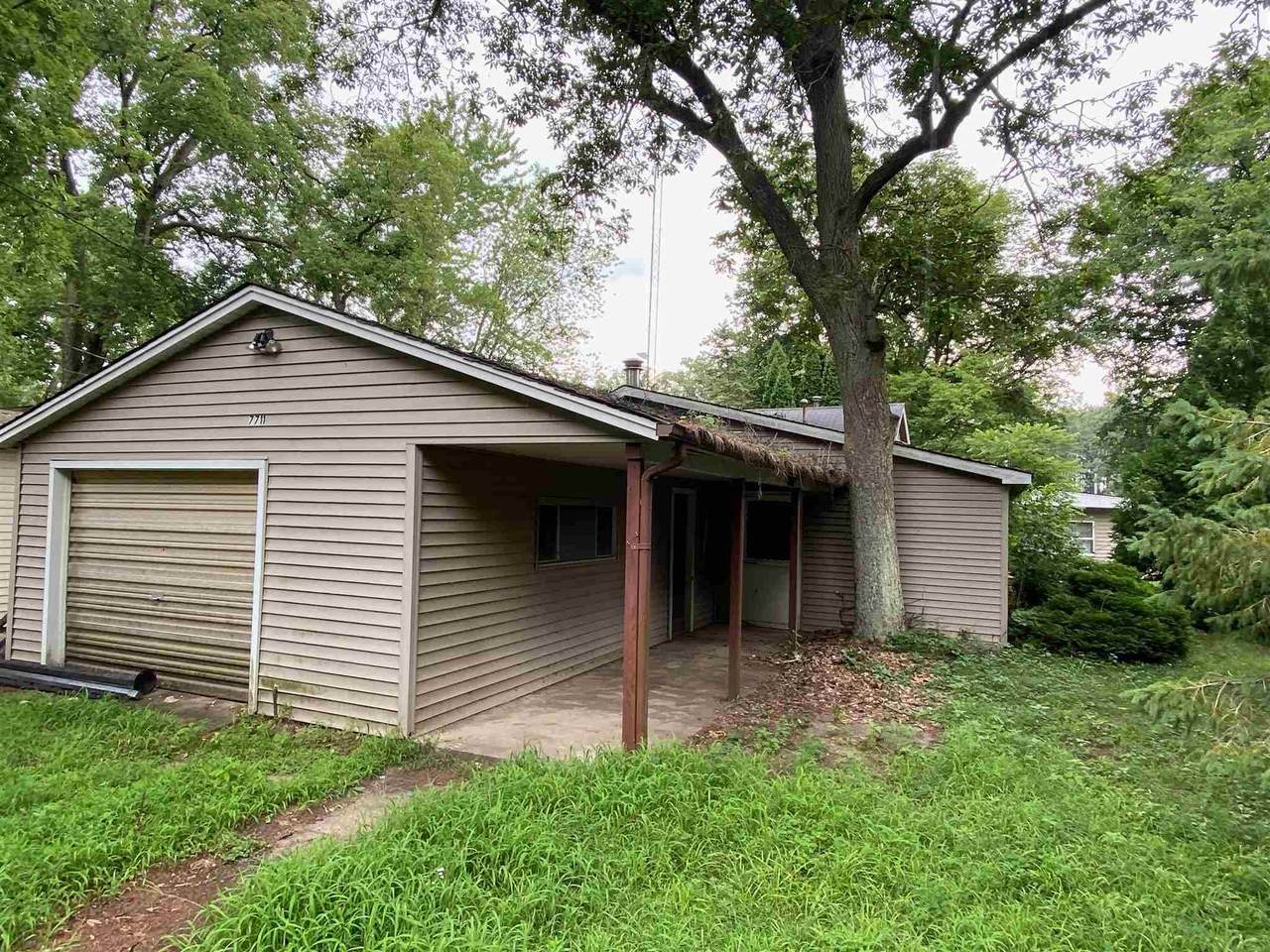 7711 Dale Court - Photo 1