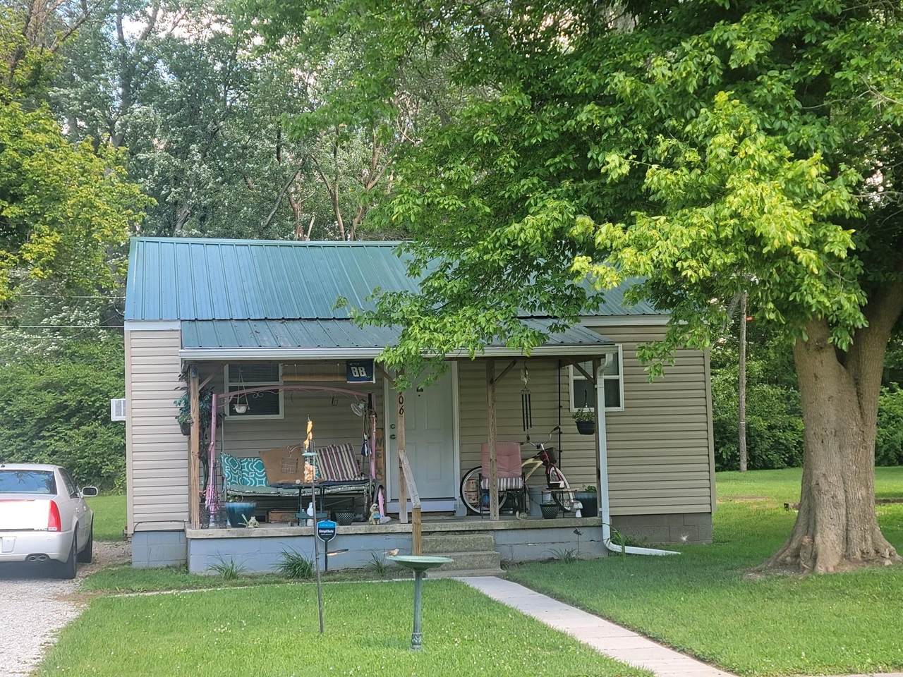 1106 Leland Street - Photo 1