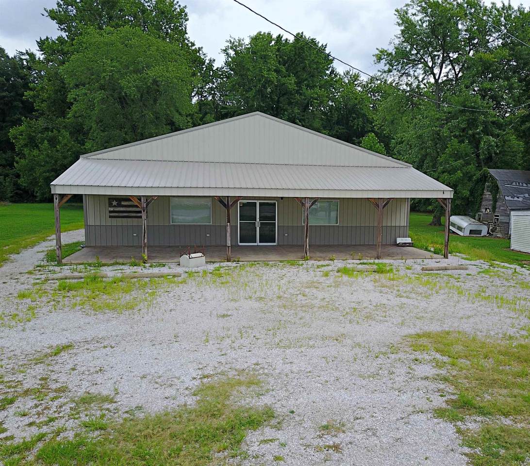 1140 State Road 57 - Photo 1