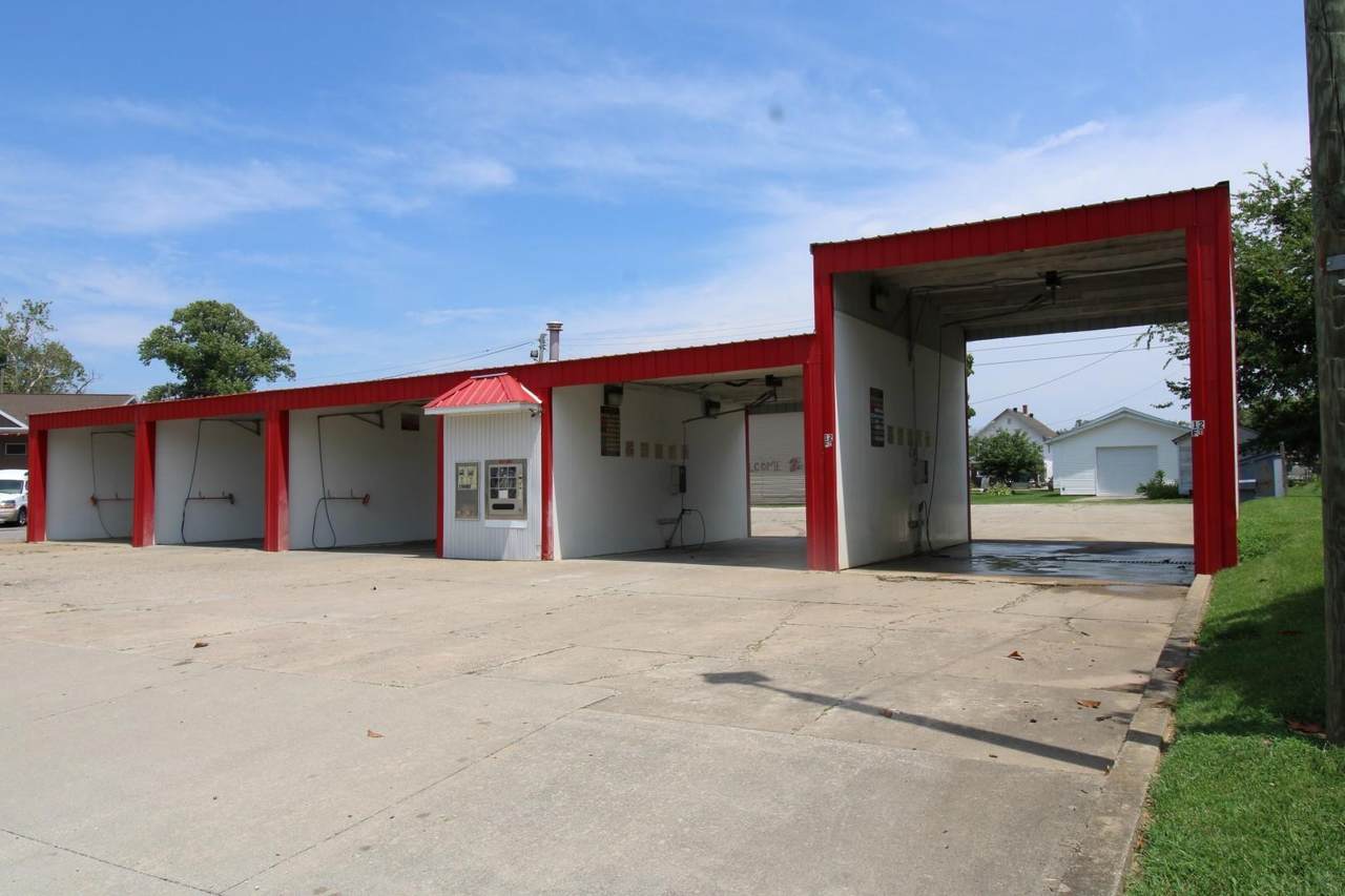 902 Main Street - Photo 1