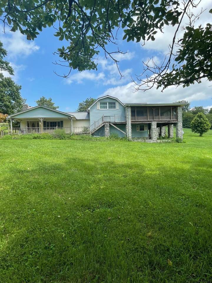 9896 Riverview Rd - Photo 1