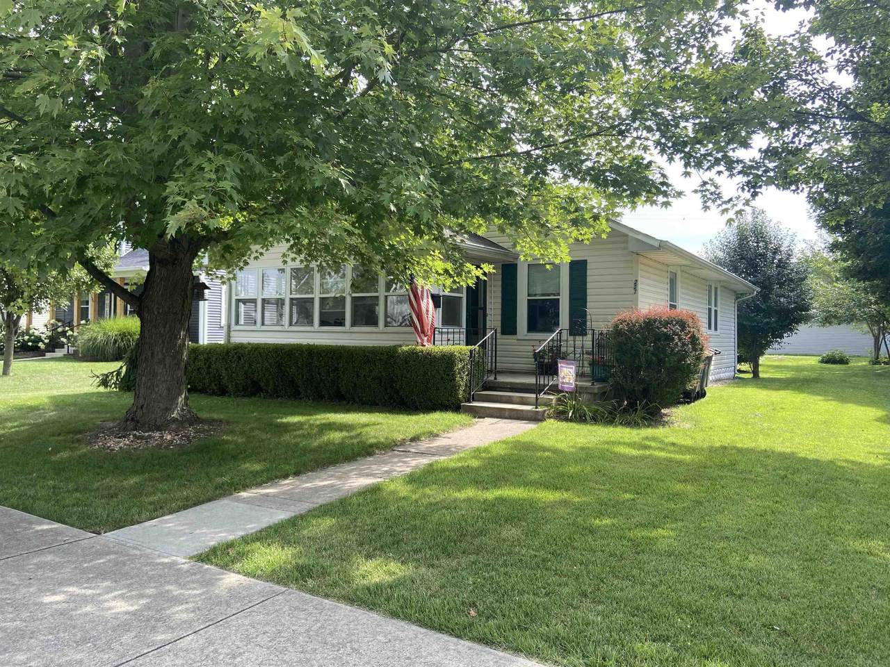 227 Columbia Avenue - Photo 1