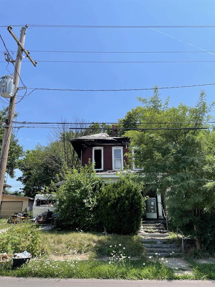 303 Harrison Street - Photo 1