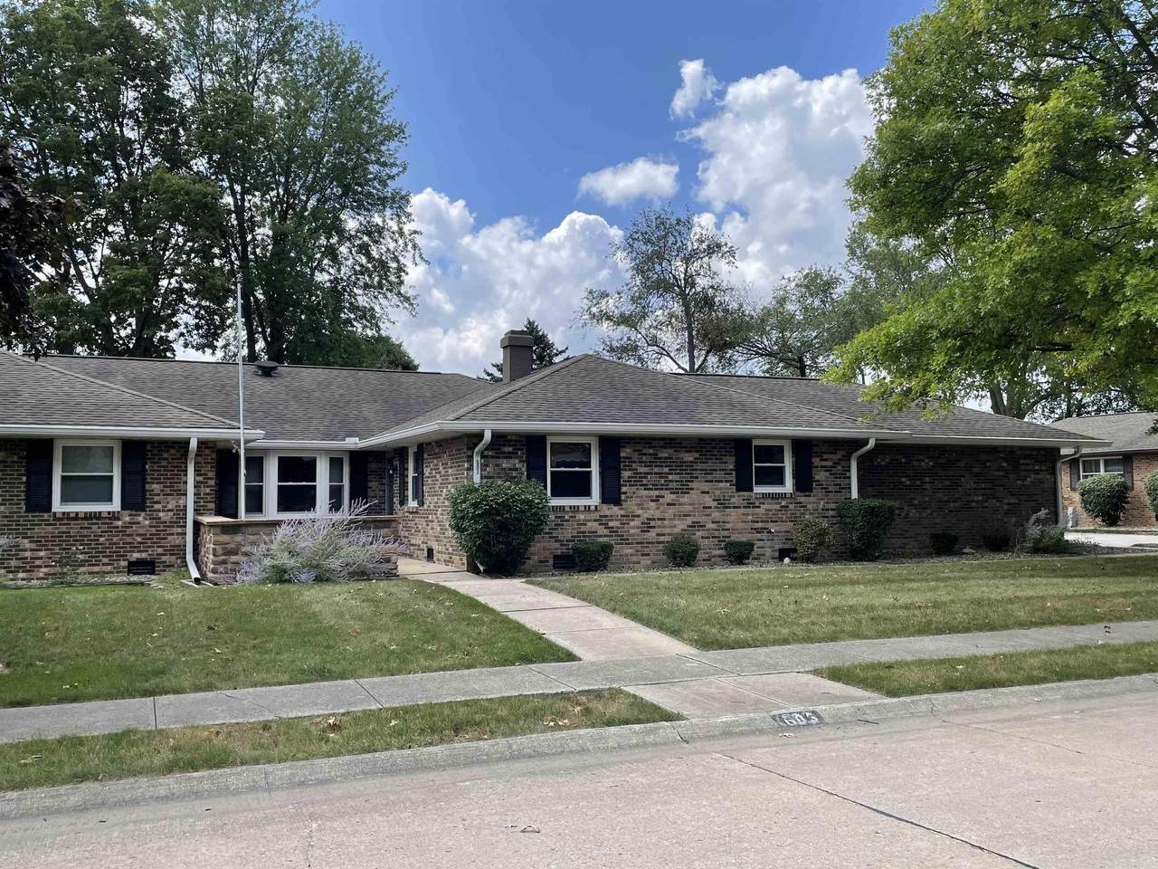603 Candlewood Drive - Photo 1