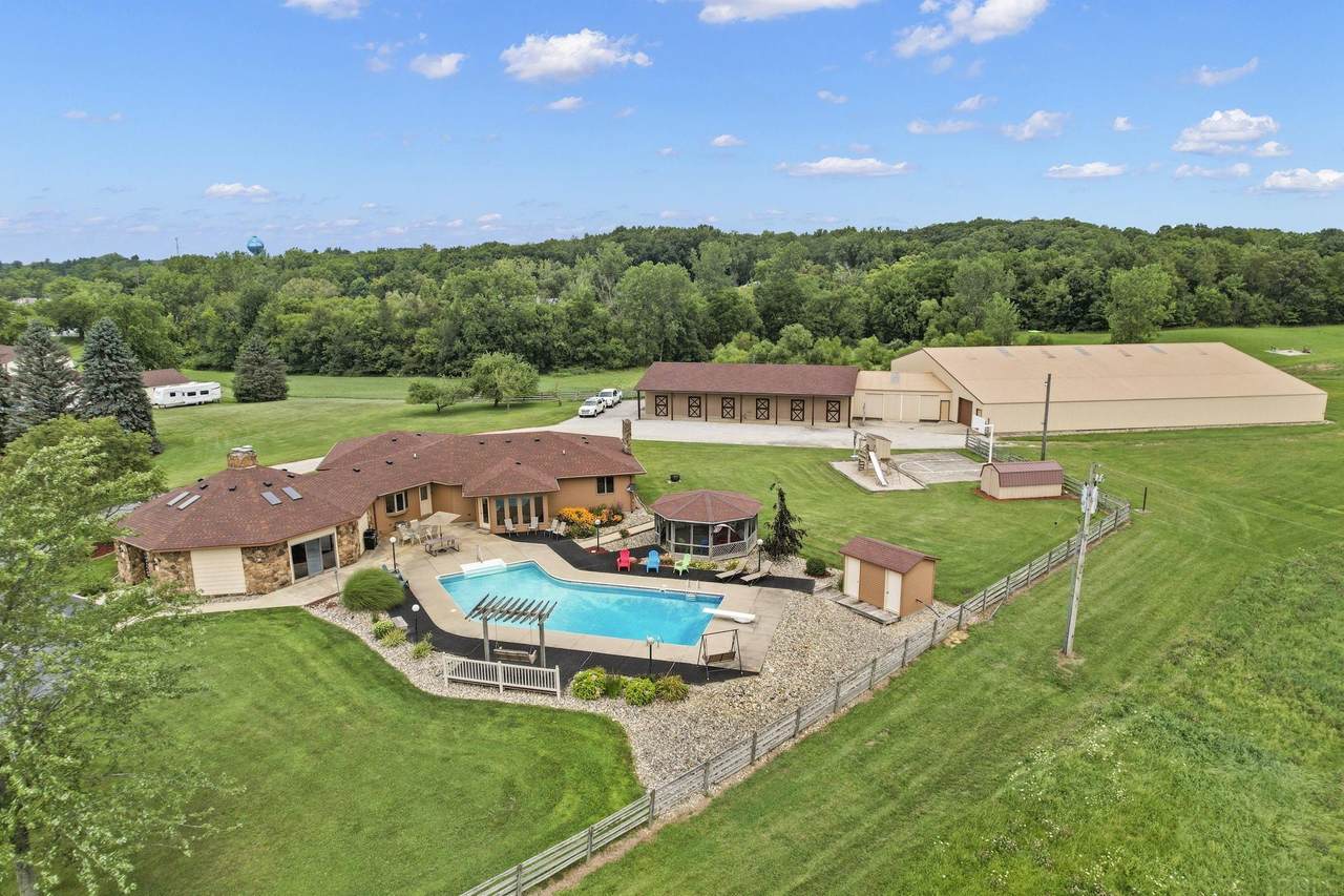 4620 State Rd 427 - Photo 1