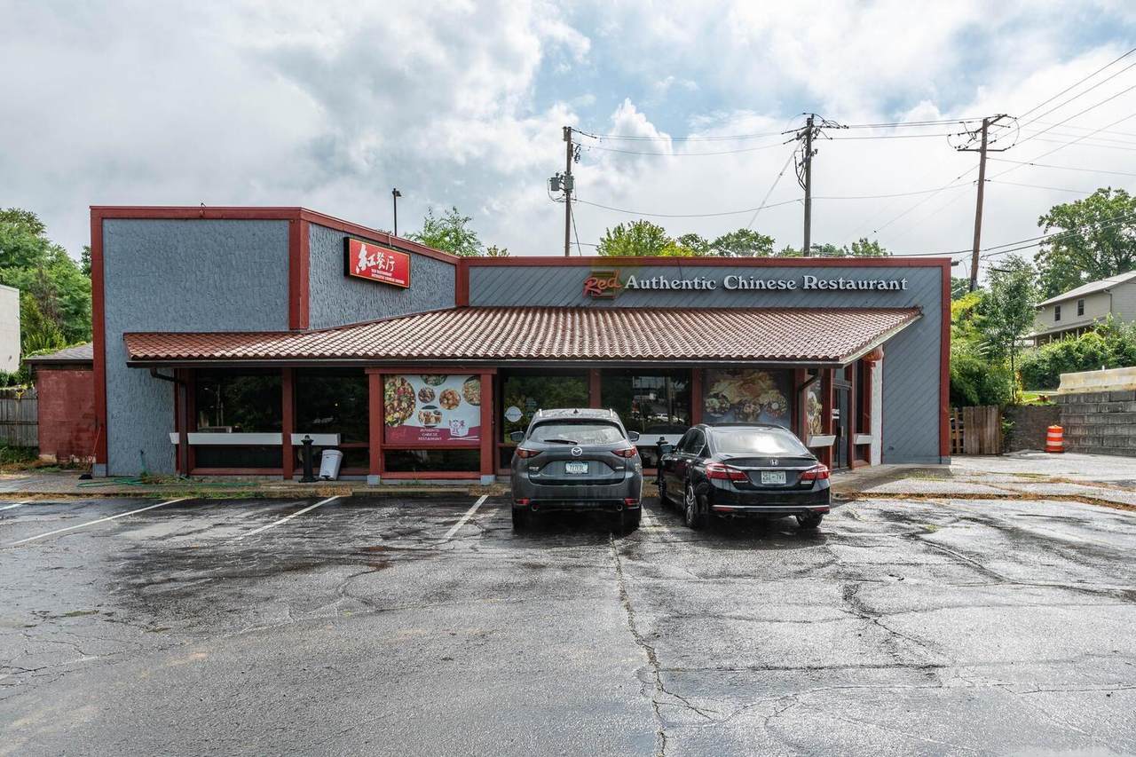 1402 Walnut Street - Photo 1