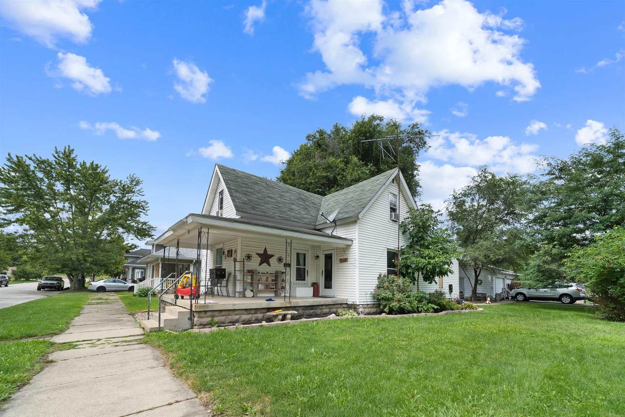 904 North Street - Photo 1