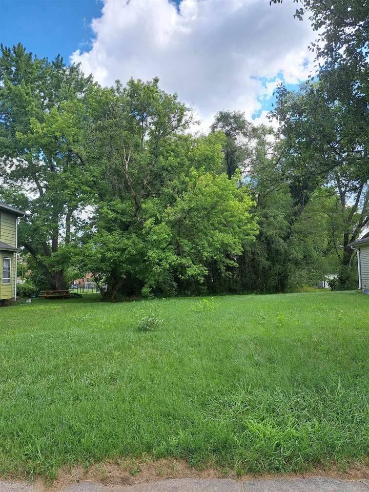 729 Eddy Street - Photo 1