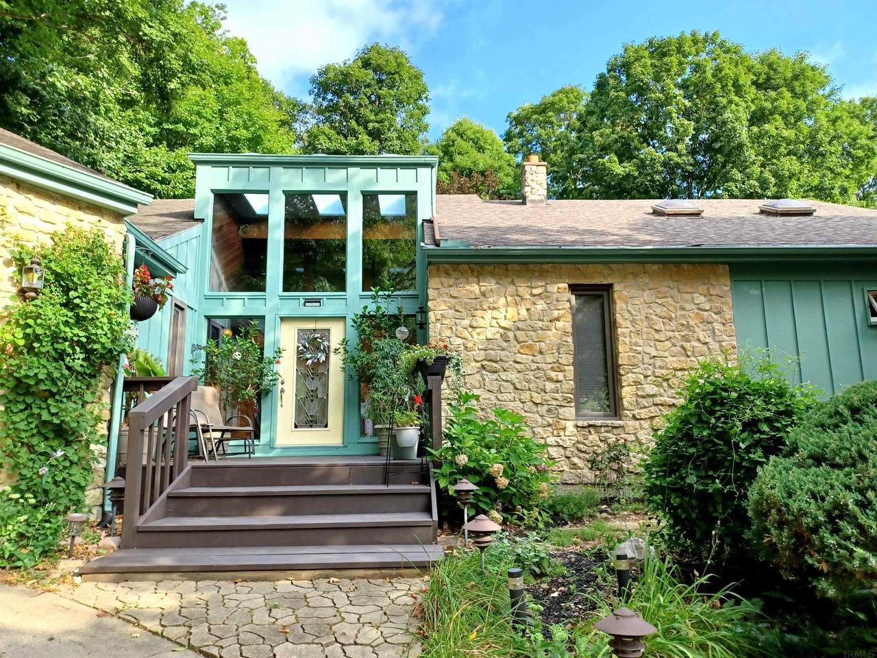 902 Handlebar Road - Photo 1
