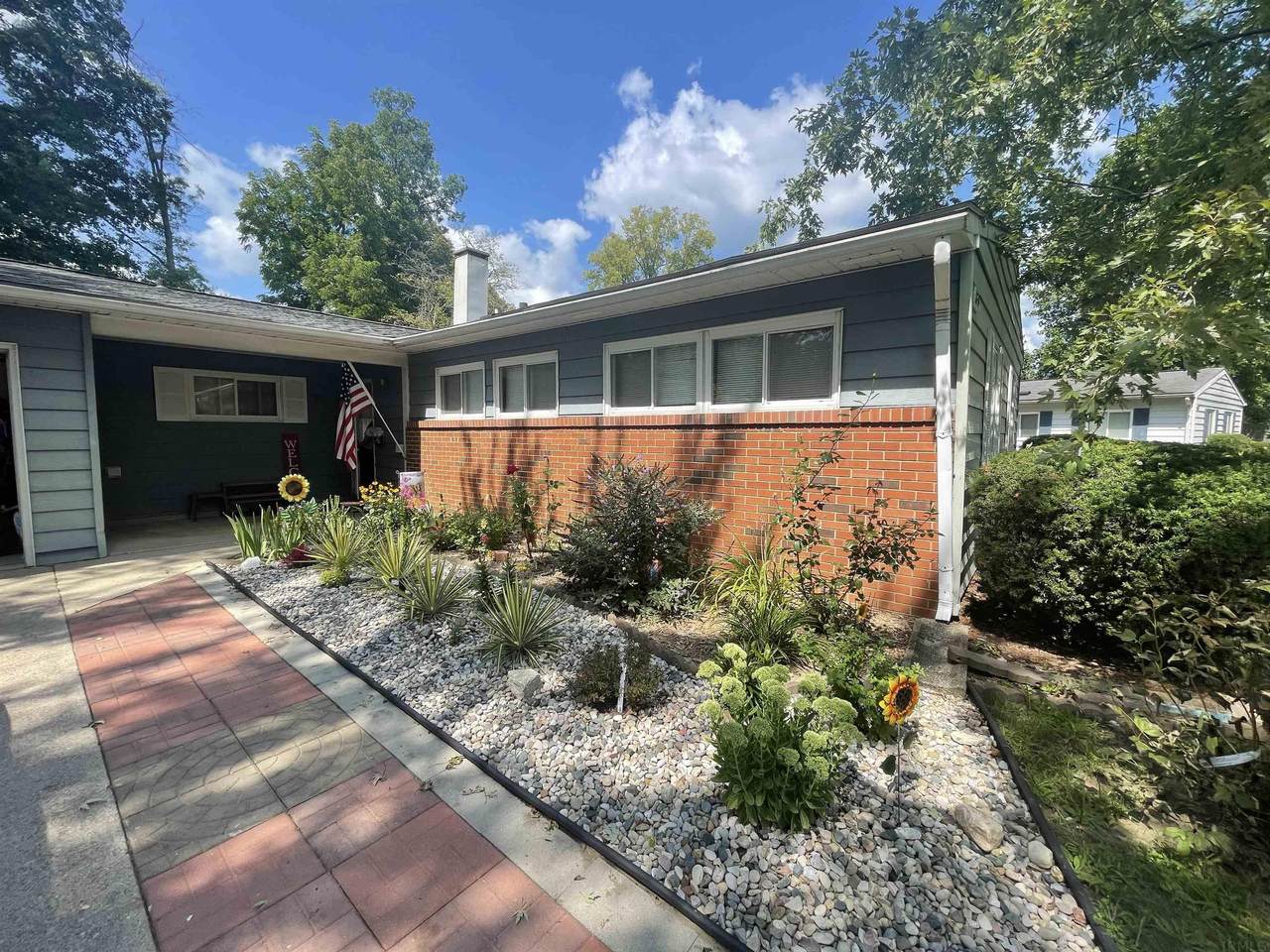 1831 Norton Avenue - Photo 1