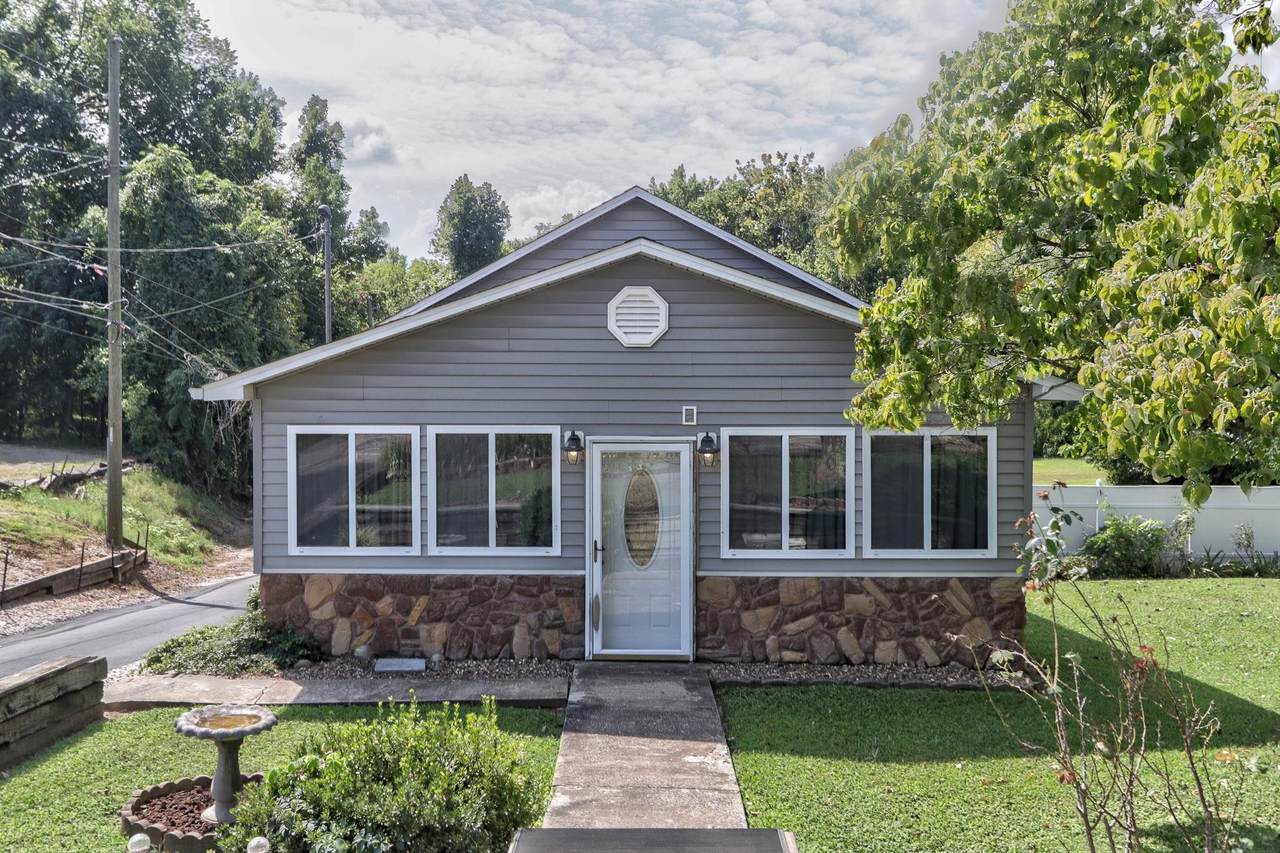 4318 Claremont Avenue - Photo 1