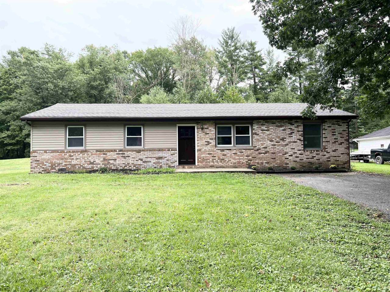 1739 Ridgeview Road - Photo 1