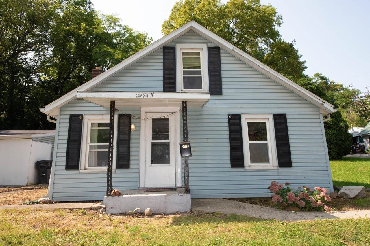 2974 910 W - Photo 1