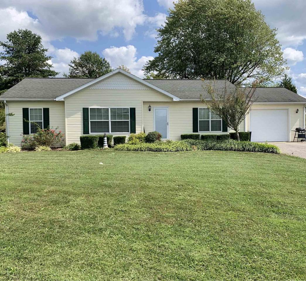 102 Hounds Way - Photo 1