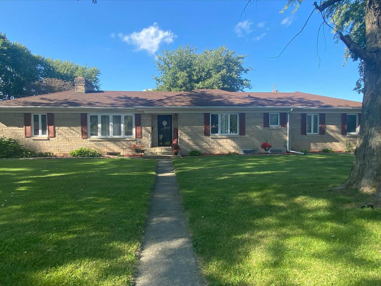 3132 Fairview Avenue - Photo 1